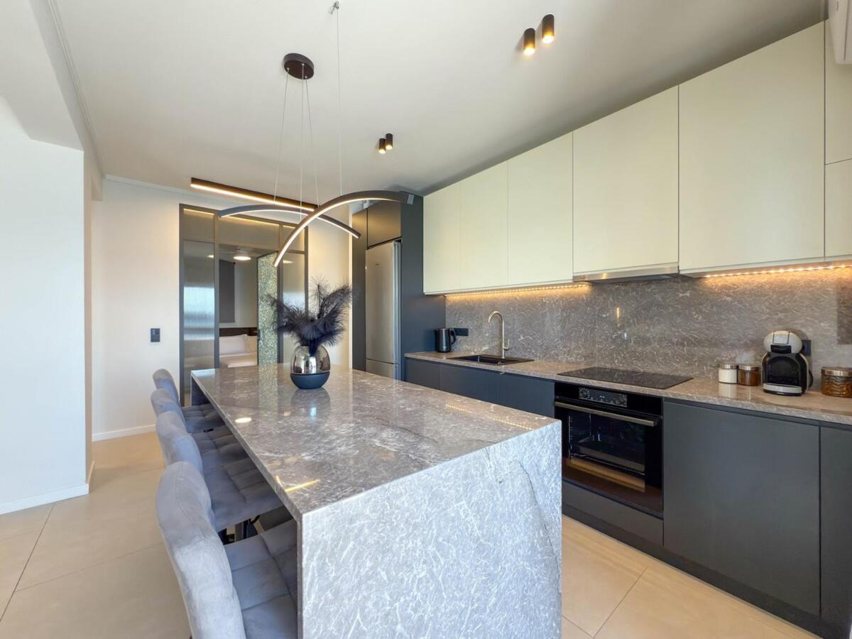 شقة Luxury Sea View Retreat سالونيك المظهر الخارجي الصورة