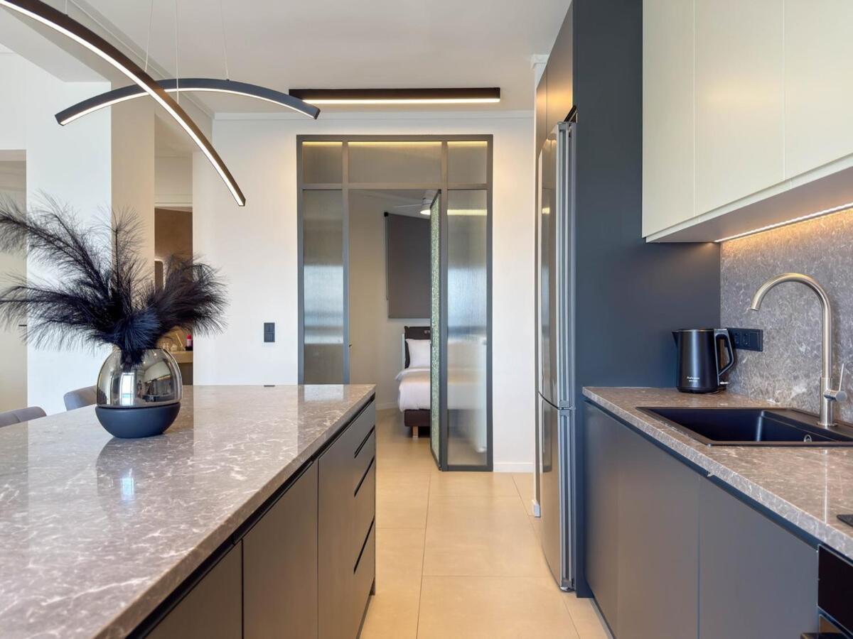 شقة Luxury Sea View Retreat سالونيك المظهر الخارجي الصورة